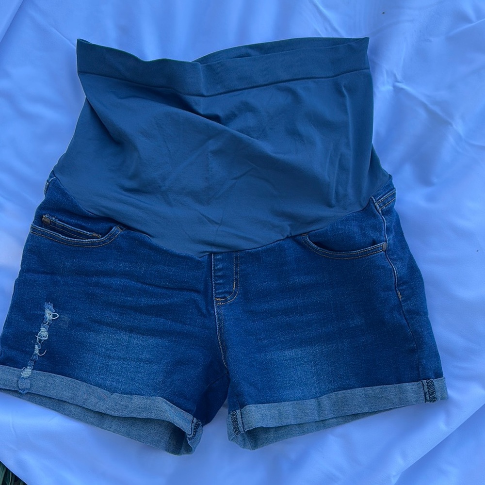 Stylish Blue Denim Maternity Shorts